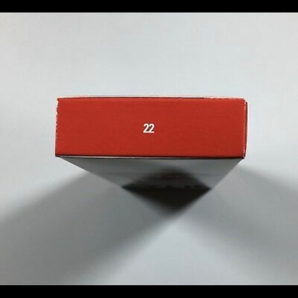 NIB Kylie Jenner Lip Kit 22 - Picture 4 of 4